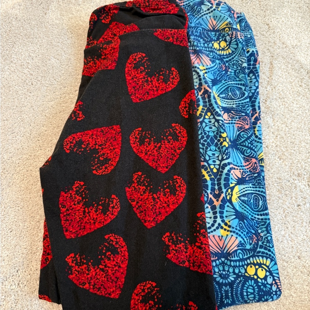 LuLaRoe Black Red Heart and Fun Blue Pink Print Leggings Set